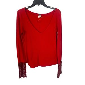 Free People Women’s Long Sleeve Top Size M, Red V-Neck